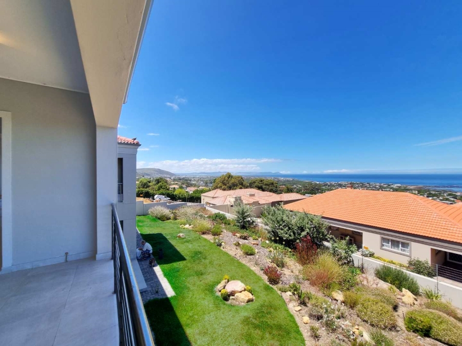 4 Bedroom Property for Sale in Onrus Western Cape